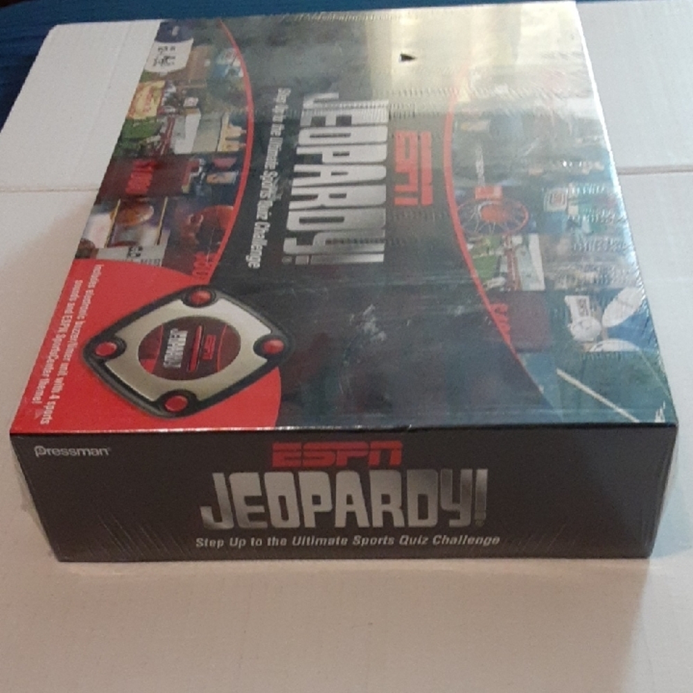 ESPN Jeopardy! Sports Quiz Challenge Board Game